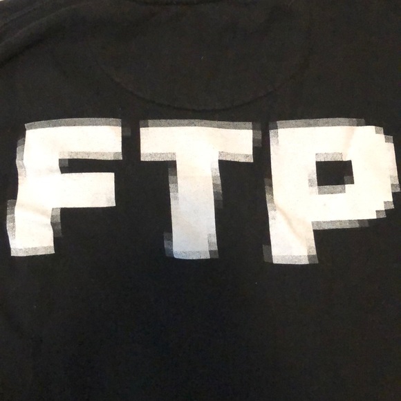 AUTHENTIC FTP Pixel Crew Neck - Picture 5 of 5